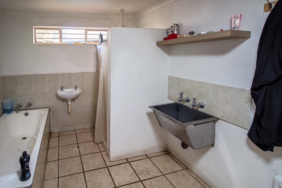 2 Bedroom Property for Sale in Flora Park Northern Cape